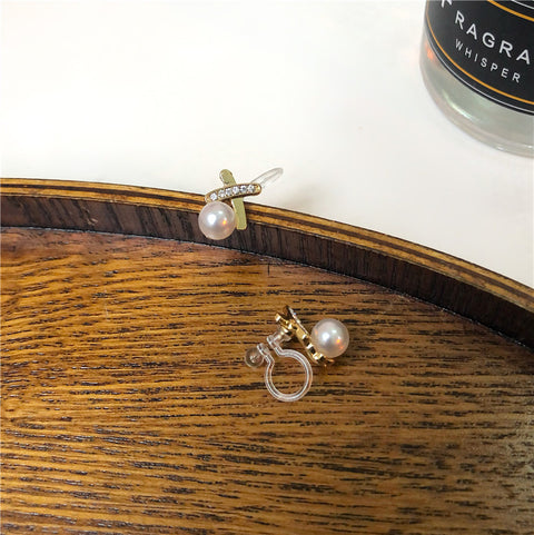 Rhinestone Studded X Pearl Earrings