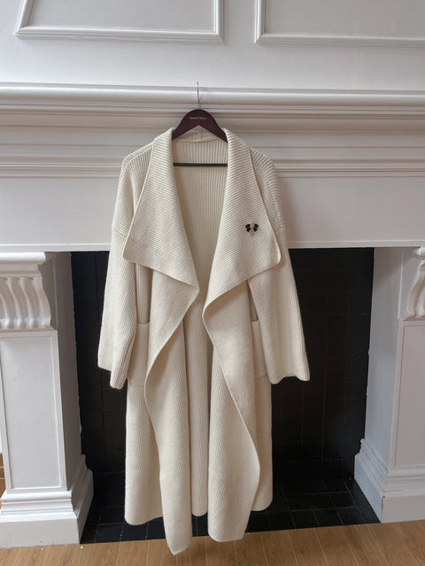 Romantic Style Loose-fitting Creamy White Coat