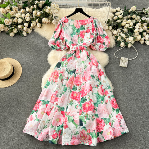 Courtly Puffy Sleeve Floral Dress