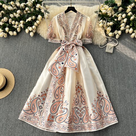 Courtly Floral Printed One-piece Dress