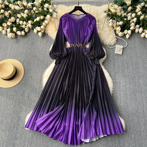 Elegant Gradient Color Pleated Dress