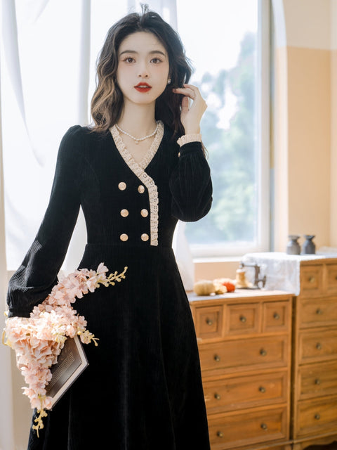 Elegant Double-breasted Black Knitted Dress