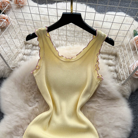 Slim-fitting Sleeveless Knitted Dress
