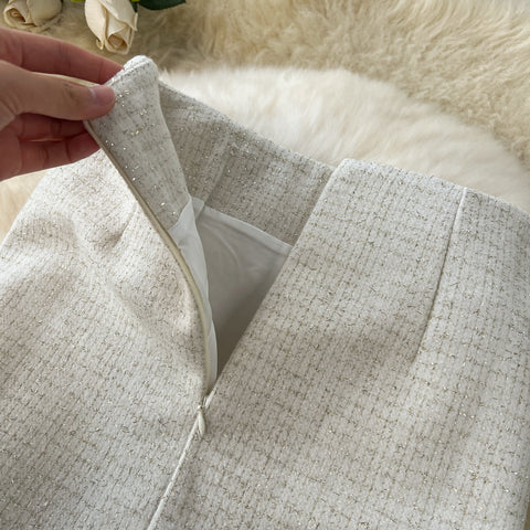 Elegant Slim-fitting Tweed Skirt