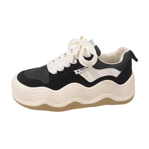 Chic Wave Pattern Chunky Bread Sneakers