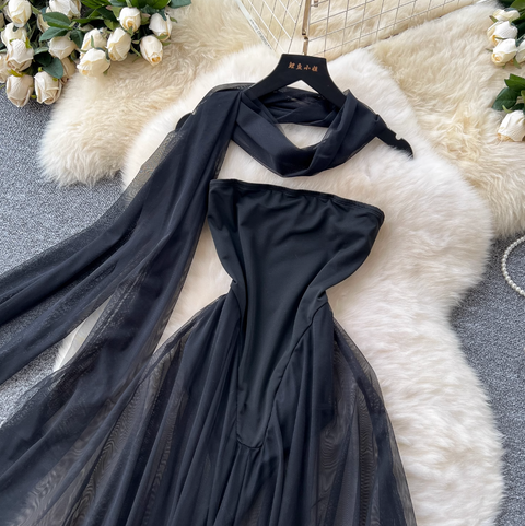Off-shoulder Black Dress with Ribbon