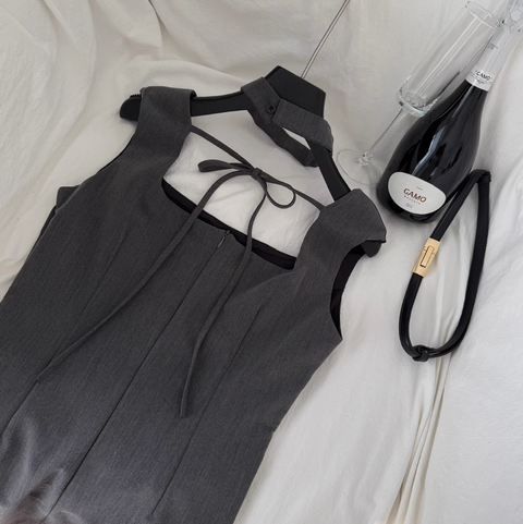 Elegant Square Neckline Sleeveless Dress