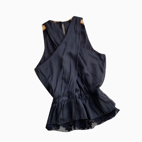 Sleeveless V-neck Cross Halter Top