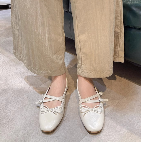 Buckled Bow Shallow Ballet Flats