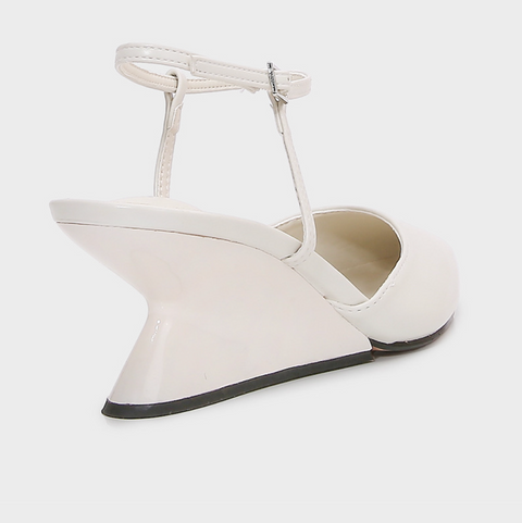 Niche Design Pointed Toe Wedges