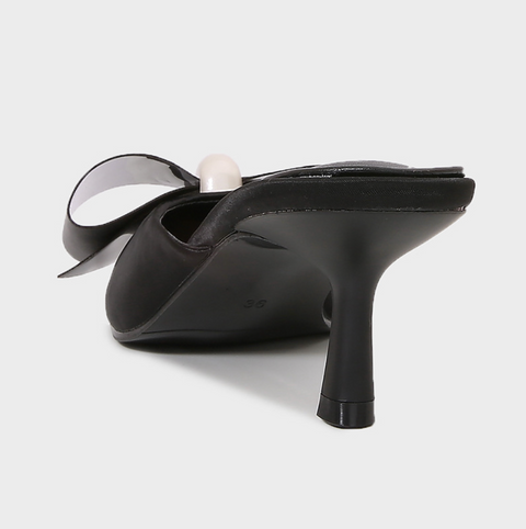 Artificial Pearls Bow Knotted Half-Slipper Sandals