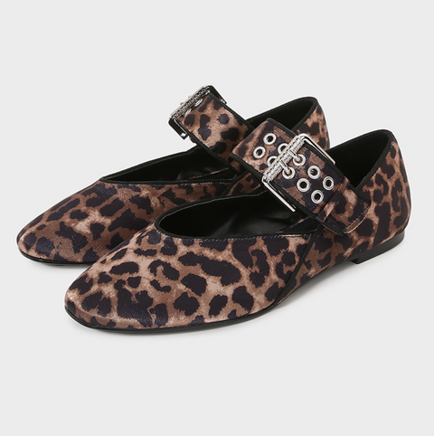 Leopard Printed Round-toe Buckled Flats