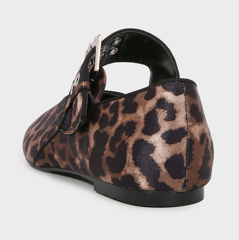 Leopard Printed Round-toe Buckled Flats