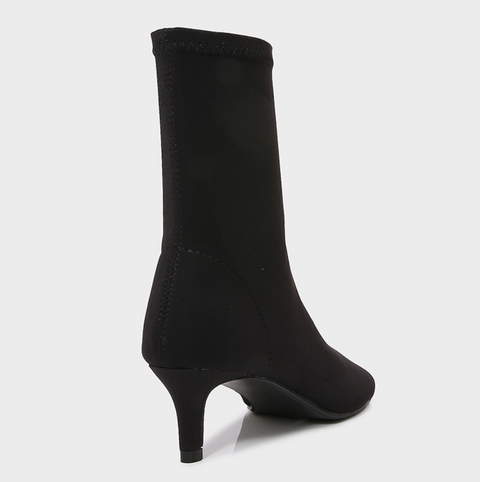 Square-toe Stretchy Black Sock Boots