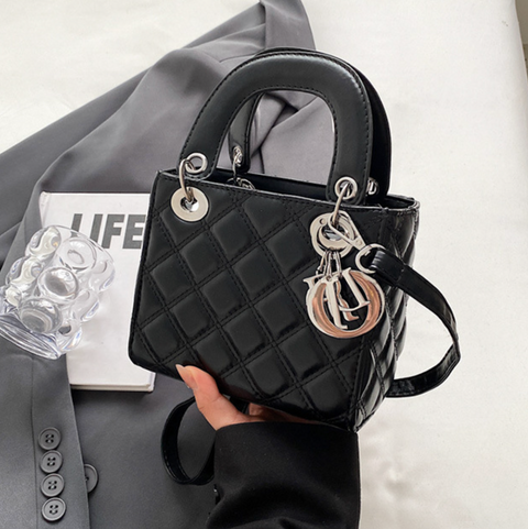 Lozenge Stitching Crossbody Bag