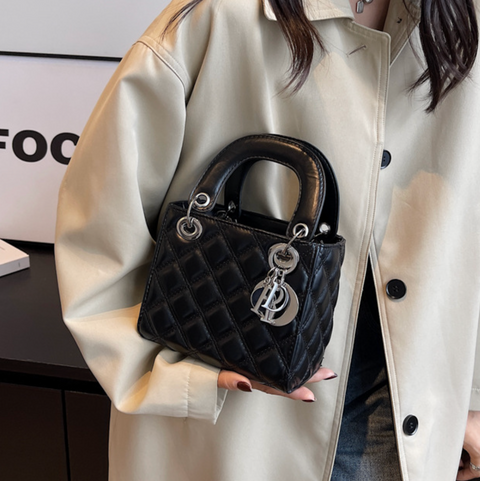 Lozenge Stitching Crossbody Bag