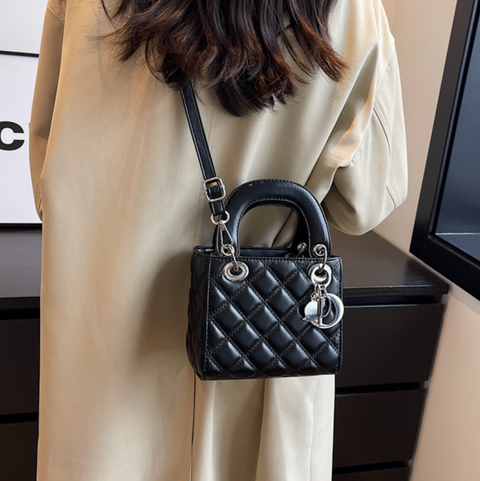 Lozenge Stitching Crossbody Bag