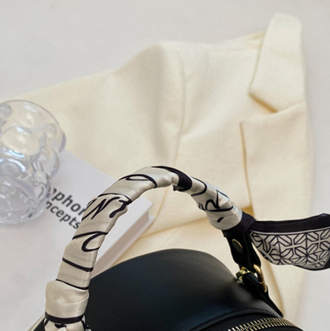 Lattice Embroidery Round Crossbody Bag