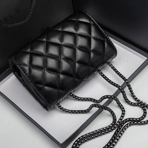 Lattice Stitch Black Chain Bag