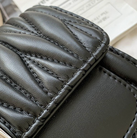 Y-lock Pleated PU Chain Bag