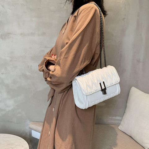 Y-lock Pleated PU Chain Bag