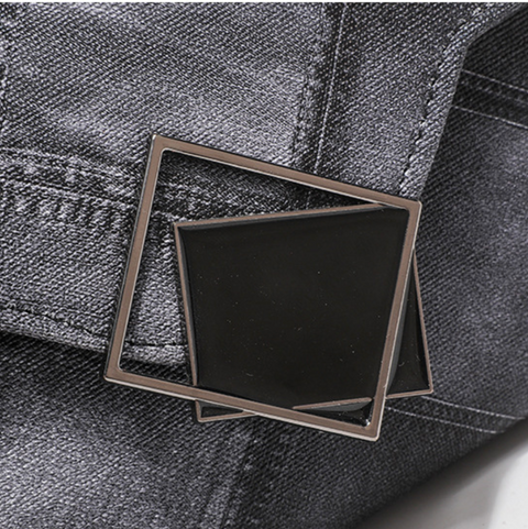 Lattice Embossed Gradient Gray Chain Bag