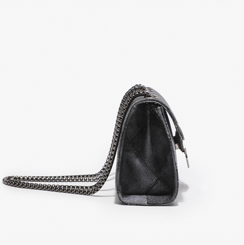 Lattice Embossed Gradient Gray Chain Bag