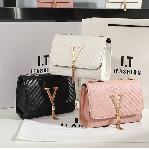 Twill Embroidered Fringed Chain Bag