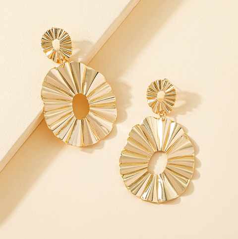 Irregular Metal Ruffled Round Earrings