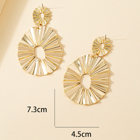 Irregular Metal Ruffled Round Earrings