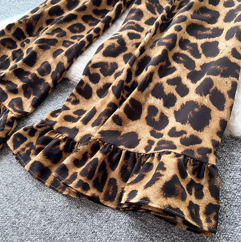 V-neck Lace Up Leopard Printed Jumpsuits