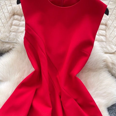 Asymmetric Round Collar Sleeveless Top