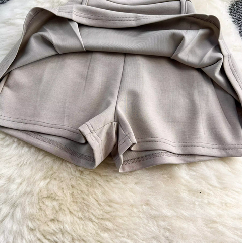Padded Tank Top & Pleated Shorts 2Pcs