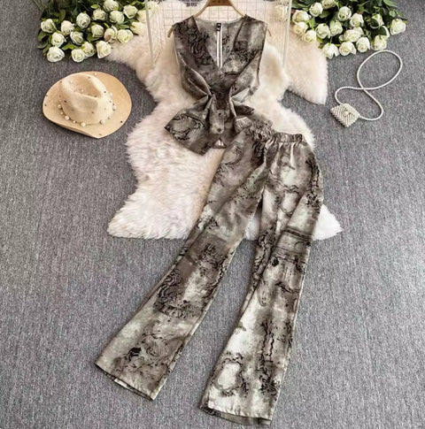 Printed V-neck Top & Trousers 2Pcs