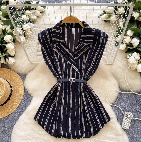 Suit Collar Printed Vest with Belt