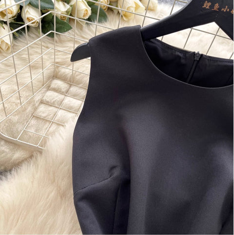 Sleeveless Layered Ruffled Pendulum Dress