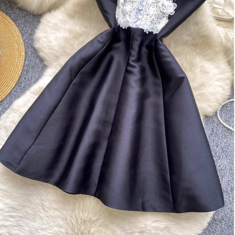 High-end White Lace Black Dress