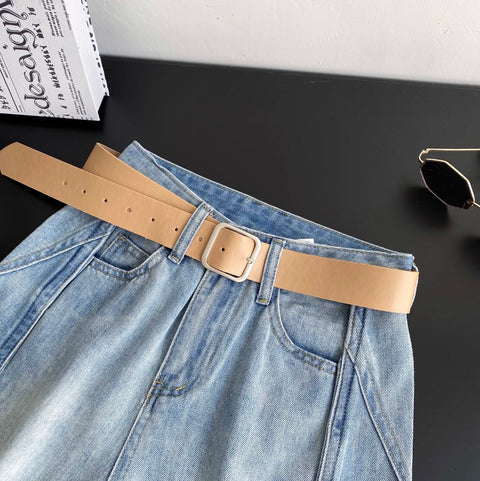 Rolled-up Denim Shorts with Belt
