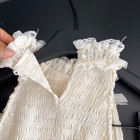 Bow-tie Lace Trim Sleeveless Top
