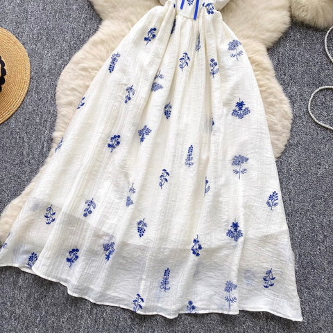 Elegant Floral Embroidered Lace Dress