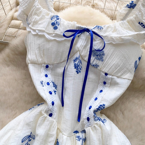 Elegant Floral Embroidered Lace Dress