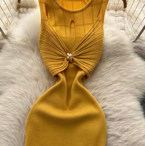 Premium Sleeveless Knotted Knit Dress