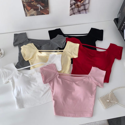 Simple Design Midriff-baring T-shirt