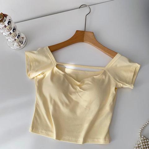 Simple Design Midriff-baring T-shirt