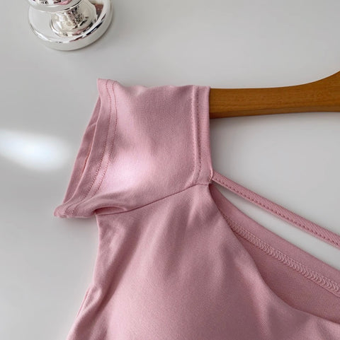 Simple Design Midriff-baring T-shirt