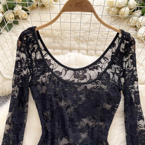 Black Floral Embroidered Bottoming Shirt