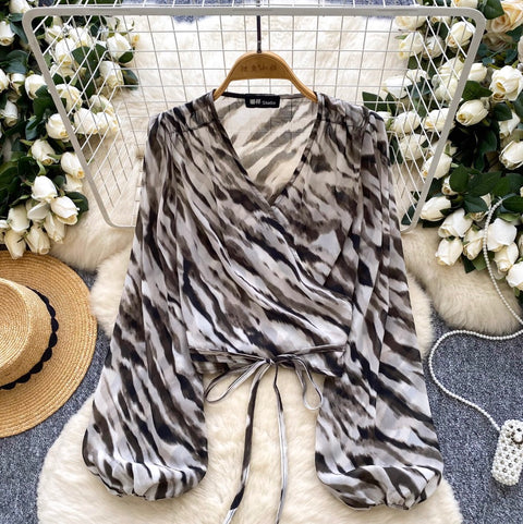 Niche Floral Printed Thin Mesh Top