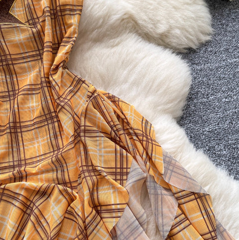 Chic Off-shoulder Asymmetric Plaid Top