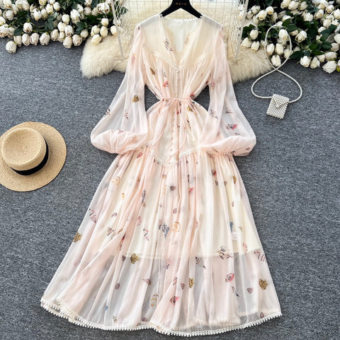 Courtly V-neck Floral Lace Dress