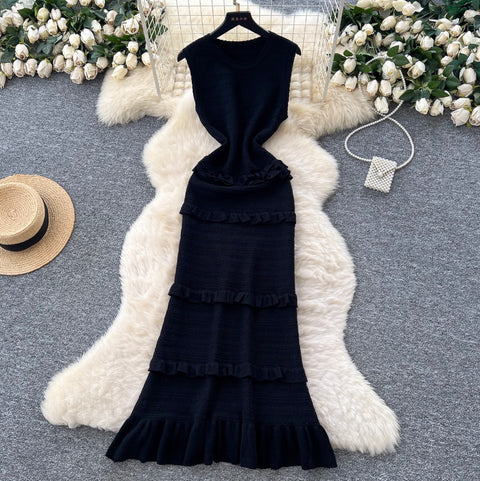 Simple Design Ruffled Knit Dress
